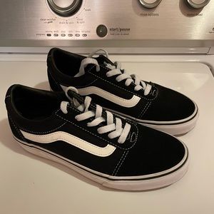 Vans size 7 Excellent condition (worn max twice)